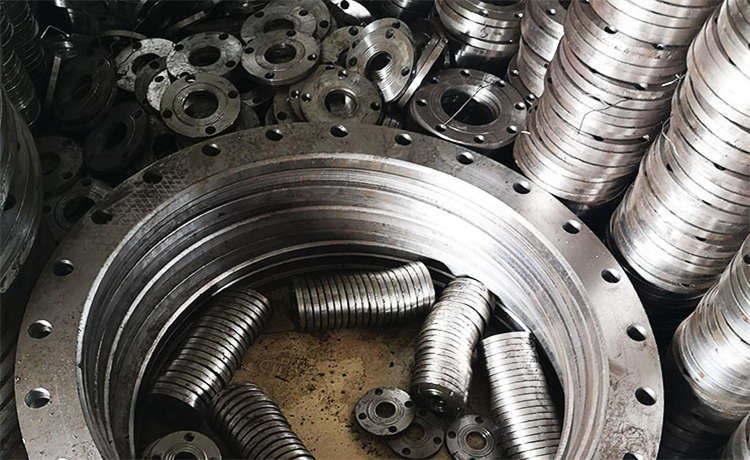 薄壁螺旋管價格，槽鋼批發(fā)，1024mm螺旋鋼管，2800mm螺旋管