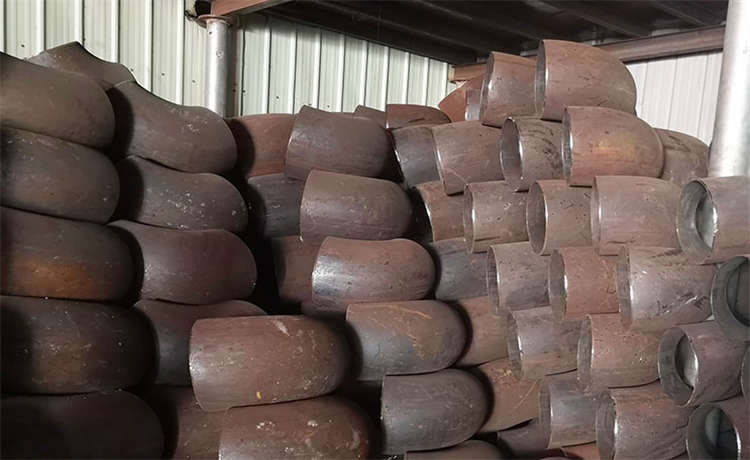 219-6mm螺旋管，920-8mm螺旋鋼管，鋼材場2420mm螺旋焊管，1900污水處理防腐螺旋焊管