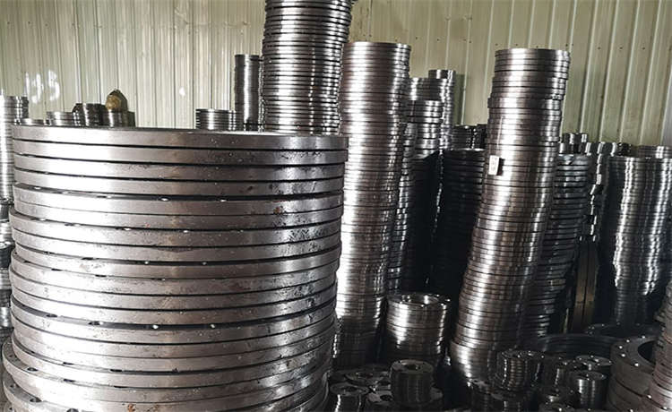 700 鋼材場螺旋焊管，河源H型鋼，1820mm螺旋鋼管，1000鎖扣螺旋管