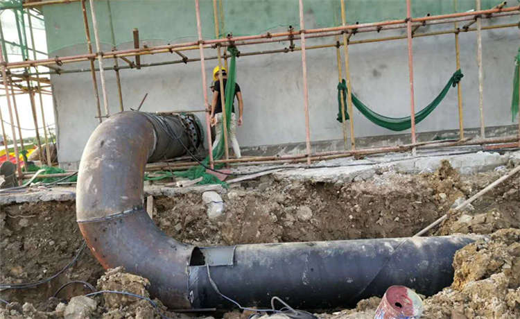 防腐螺旋廠家，鋼材場(chǎng)鋼護(hù)筒加工，836mm螺旋鋼管，530-8mm螺旋鋼管