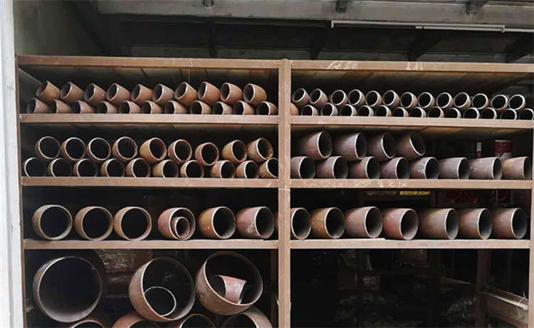 鋼材場(chǎng)排水螺旋鋼管，2150mm打樁鋼護(hù)筒，529-10螺旋焊管，800螺旋焊管