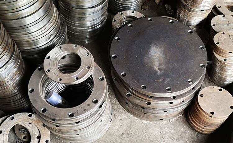 3420 724mm螺旋鋼管，清遠(yuǎn)711mm螺旋焊管，dn1000mm螺旋鋼管，鋼材場打樁螺旋鋼管